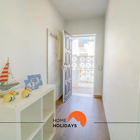 #035 T2 Oura Village By Holidays *