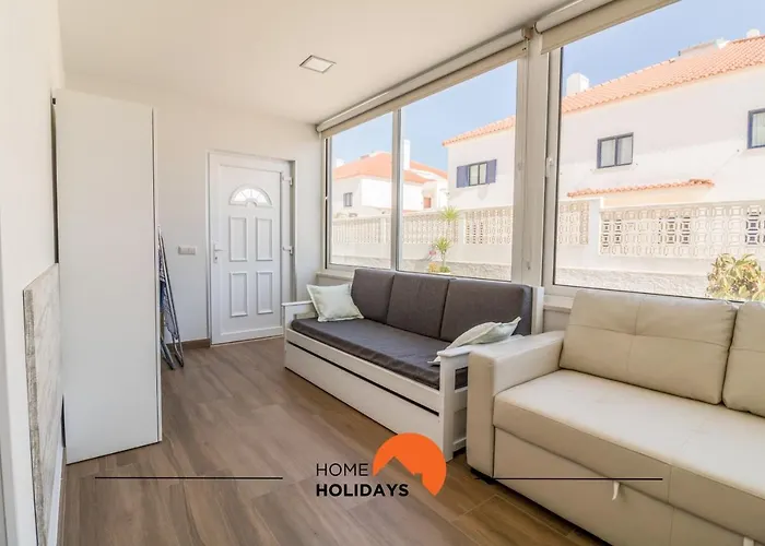 #035 T2 Oura Village By Holidays *