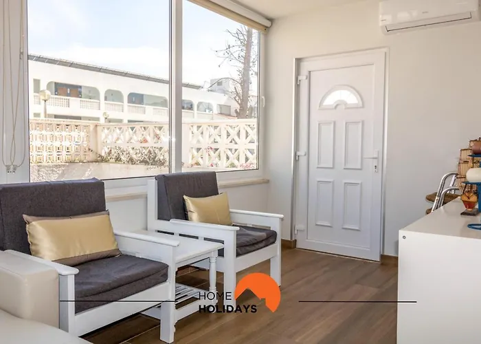 #035 T2 Oura Village By Holidays Appartamento